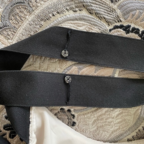 Ann Taylor Loft Dress- Cream Lace & Black-Size 0. - Picture 4 of 6